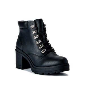 No Boundaries    woman’s Lace Up   Chunky Heel Boots